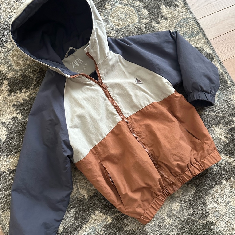 Boys size 7 Zara fall rain/windbreaker coat